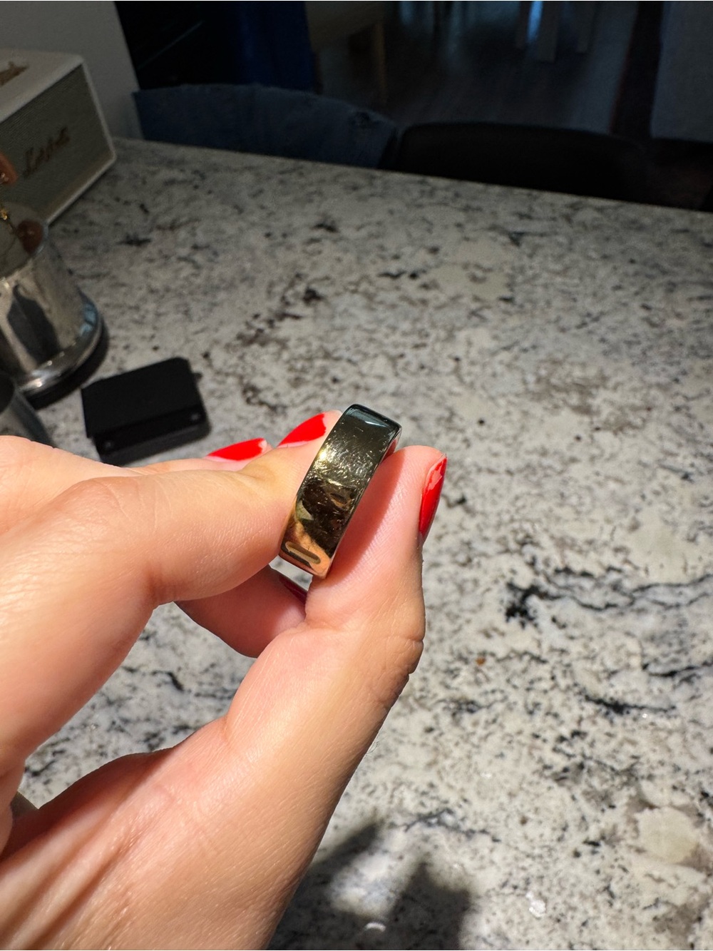 Oura Ring | Gold | Size 10 | Fourth Generation - Picture 2 of 10